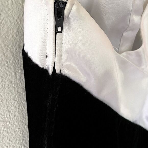 Vintage Scott McClintock (Jessica McClintock) White Satin and Black Velvet Gown. - Picture 5 of 13